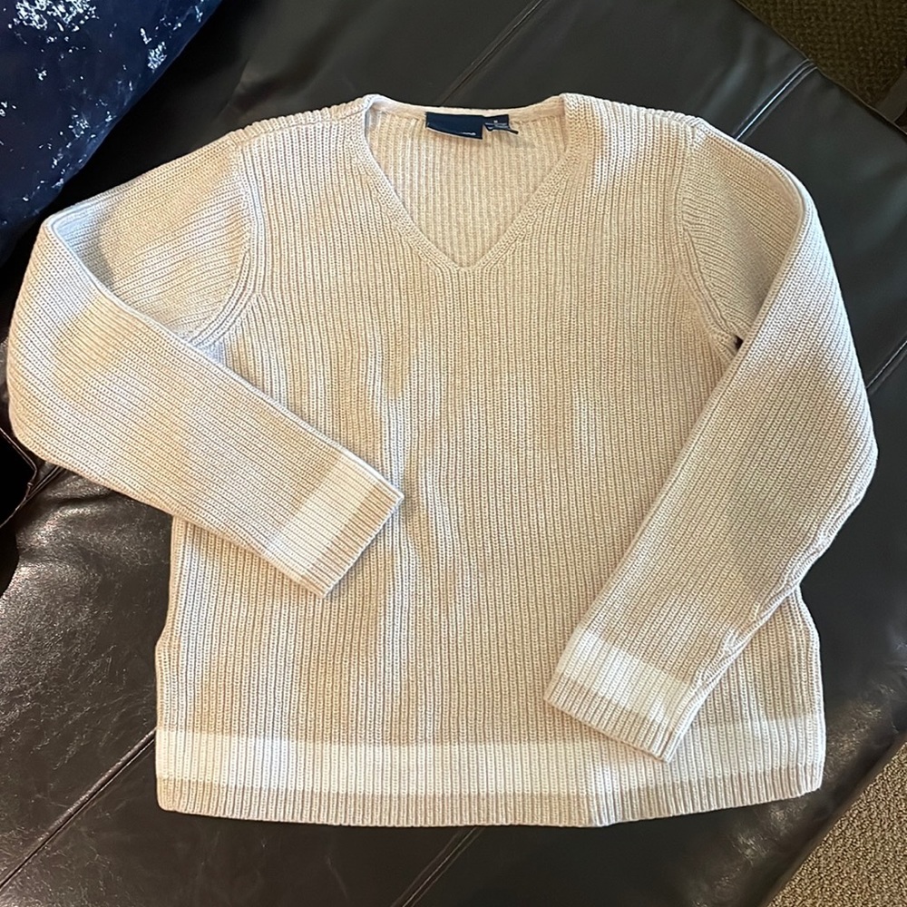 Used- Liz Claiborne ribbed knit sweater. Size M.